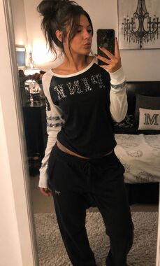 VS PINK Logo Crew bling Pullover Sweatsh